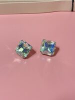 Gradient Stud