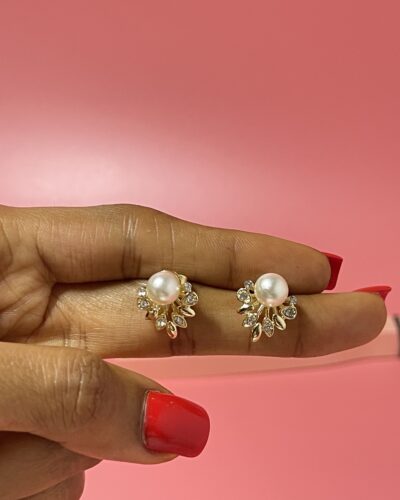 Pearl Stud